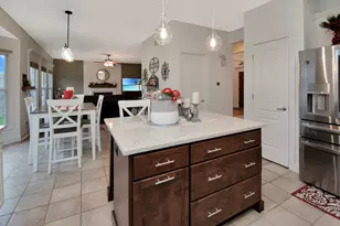 10 Deerfield Ct, Bloomington, IL 61705 - Photo 52