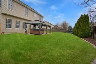 10 Deerfield Ct, Bloomington, IL 61705 - Photo 64