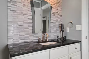 10 Deerfield Ct, Bloomington, IL 61705 - Photo 32