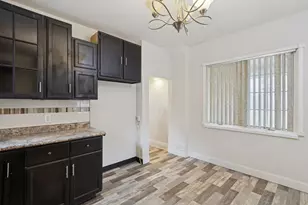 1611 Oakes Ave, Rockford, IL 61107 - Photo 16