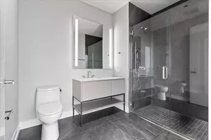 14 W Superior St, Chicago, IL 60654 - Photo 28