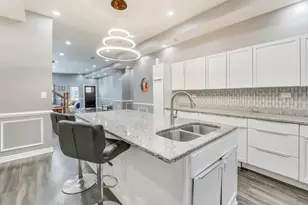 4049 S Indiana Ave, Chicago, IL 60653 - Photo 8