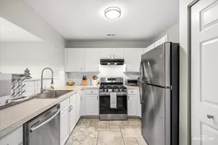 888 Serendipity Dr, Aurora, IL 60504 - Photo 4