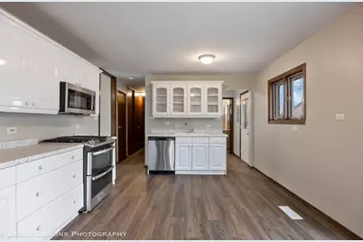 16400 Sherwood Drive, Orland Park, IL 60462 - Photo 10