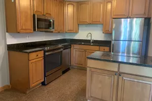 4424 Arbor Cir, Downers Grove, IL 60515 - Photo 2