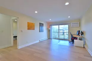 836 E Old Willow Road E, Prospect Heights, IL 60070 - Photo 4