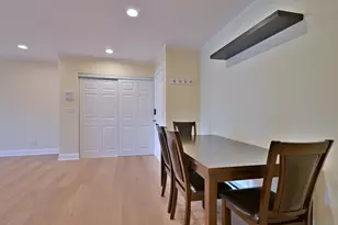 836 E Old Willow Road E, Prospect Heights, IL 60070 - Photo 10