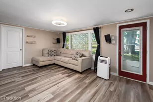 1314 Catherine St, Joliet, IL 60435 - Photo 2