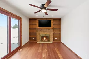 581 Victoria Ln, Wood Dale, IL 60191 - Photo 8