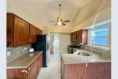 612 Orrington Court, Lake Zurich, IL 60047 - Photo 4