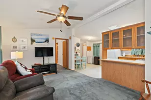 117 Parkwood Rd, Elgin, IL 60123 - Photo 4