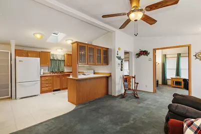 117 Parkwood Road, Elgin, IL 60123 - Photo 6