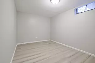 2 N Wisconsin Ave, Addison, IL 60101 - Photo 16