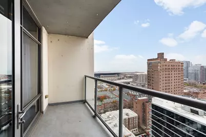 100 E 14th Street #2106, Chicago, IL 60605 - Photo 10