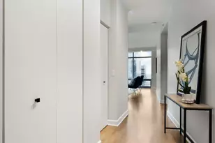 100 E 14th St, Chicago, IL 60605 - Photo 2