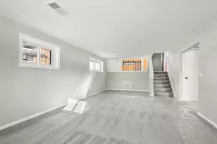 16380 Terry Ln, Oak Forest, IL 60452 - Photo 12