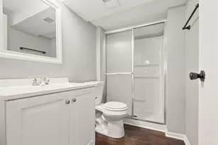 16380 Terry Ln, Oak Forest, IL 60452 - Photo 14