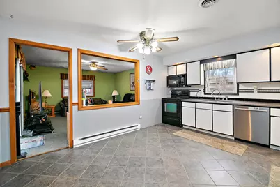 135 S Jackson Avenue, Bradley, IL 60915 - Photo 6