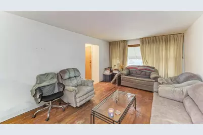 2243 E 92nd Place, Chicago, IL 60617 - Photo 6