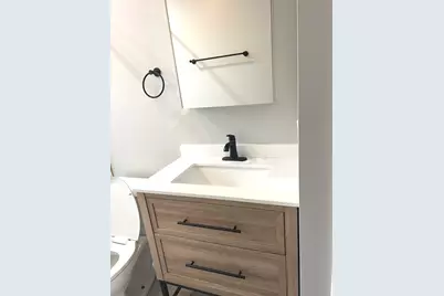 2254 W Arthur Avenue #1051A, Chicago, IL 60645 - Photo 12