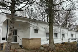 620 Commerical St, Danville, IL 61832 - Photo 2