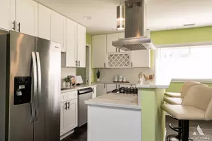 703 Yates Ave, Romeoville, IL 60446 - Photo 14