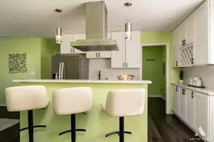 703 Yates Ave, Romeoville, IL 60446 - Photo 16