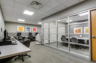 225 N Columbus Dr, Chicago, IL 60601 - Photo 32