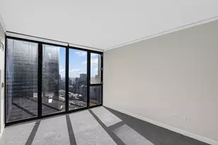 225 N Columbus Dr, Chicago, IL 60601 - Photo 12