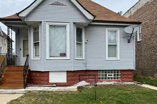 5448 W Iowa St, Chicago, IL 60651 - Photo 1