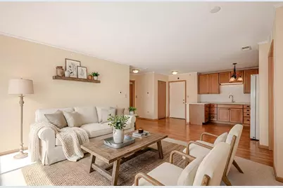 801 N McLean Boulevard #320, Elgin, IL 60123 - Photo 4