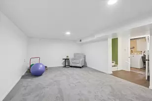 1119 Newcastle Ave, Westchester, IL 60154 - Photo 14