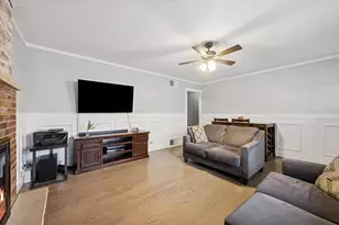 1119 Newcastle Ave, Westchester, IL 60154 - Photo 4