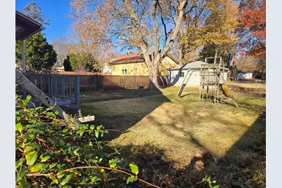 1810 Hutchins Avenue, Rockford, IL 61104 - Photo 2