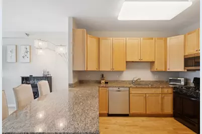 33 W Ontario Street #40D, Chicago, IL 60654 - Photo 6