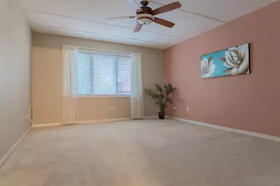 6801 N Milwaukee Avenue #202, Niles, IL 60714 - Photo 8