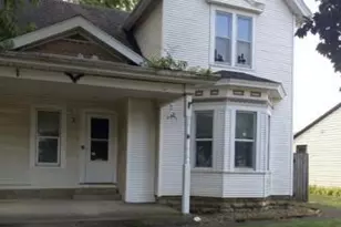 203 N Oak St, Herscher, IL 60941 - Photo 1