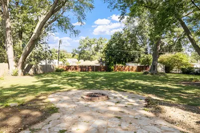 28W556 Forestview Avenue, Warrenville, IL 60555 - Photo 18