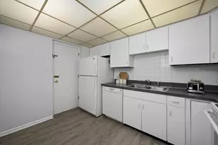 2807 Willow Rd, Homewood, IL 60430 - Photo 8