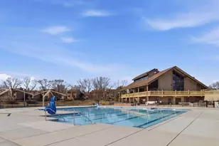 301 Lake Hinsdale Dr, Willowbrook, IL 60527 - Photo 24