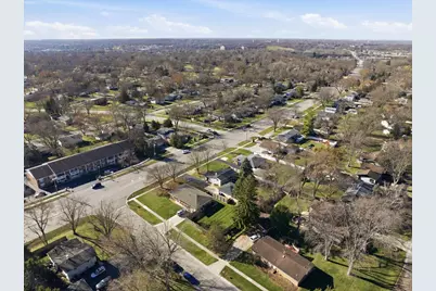 572 Maple Avenue, Lisle, IL 60532 - Photo 36