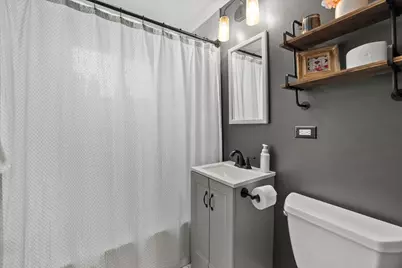 572 Maple Avenue, Lisle, IL 60532 - Photo 8