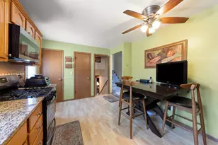 5628 W Hawthorne Ave, Berkeley, IL 60163 - Photo 8