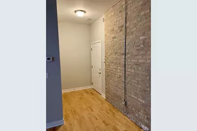 6125 N Clark Street #104, Chicago, IL 60660 - Photo 2