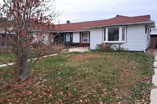 4308 W 87th Pl, Hometown, IL 60456 - Photo 2