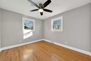 7435 W 74th St, Bridgeview, IL 60455 - Photo 12