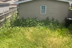 8611 S Aberdeen St, Chicago, IL 60620 - Photo 12