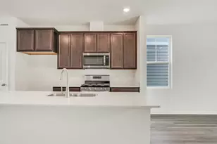 [Address not provided], Mundelein, IL 60060 - Photo 2