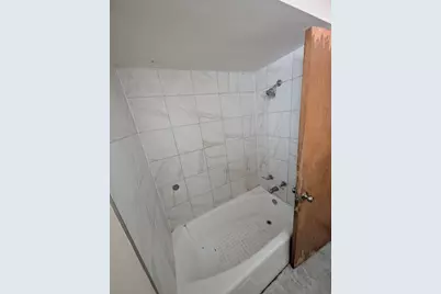 7935 S East End Avenue, Chicago, IL 60617 - Photo 8