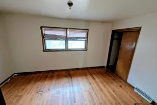 7935 S East End Ave, Chicago, IL 60617 - Photo 6